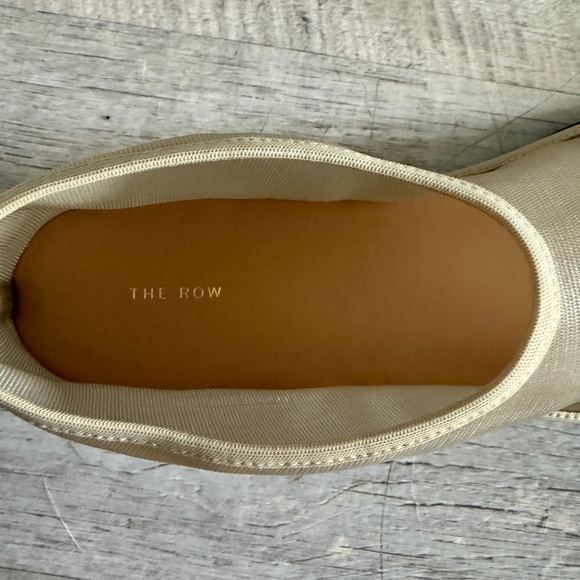 The Row Cream Flats - Picture 8 of 11